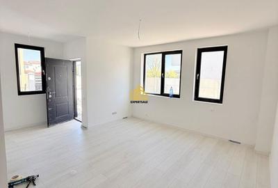 Casă cu 3 camere cu Teren 150 Mp în Central - 1