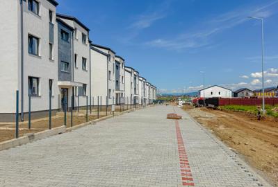 Apartament 3 camere, bloc nou, incalzire pardoseala, loc parcare, Sanpetru - 11