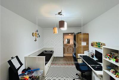 Apartament cu 3 camere decomandat în Aeroport - 11