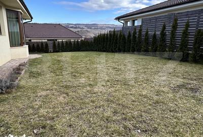 Casă cu 4 camere cu Teren 500 Mp în Baciu