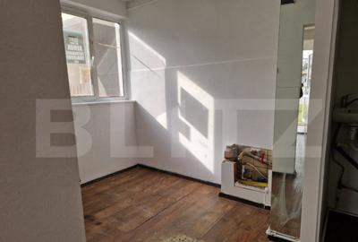 Doua spa?ii comerciale de vanzare, 55 mp, zona Rogerius - 4