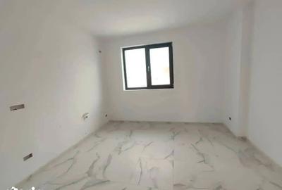 Casă cu 4 camere cu Teren 250 Mp în Odăi - 14