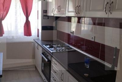 Apartament cu 4 camere, 99 mp, zona Capat 1 - 7