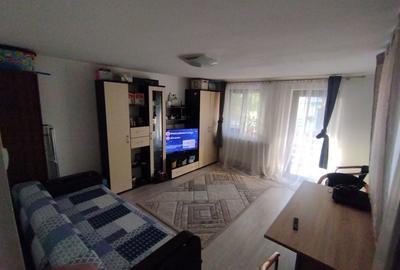 Apartament cu 2 camere decomandat în Bariera Vâlcii - 2