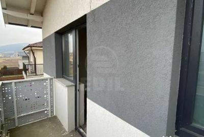 Casă cu 4 camere cu Teren 300 Mp în Florești