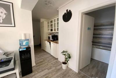 Spațiu comercial, de 62 mp, în Central - 2
