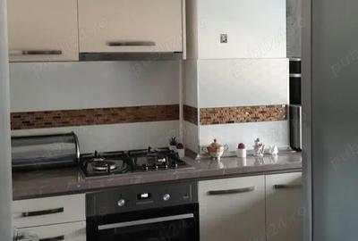 Apartament cu 3 camere decomandat în Calea Moldovei - 3
