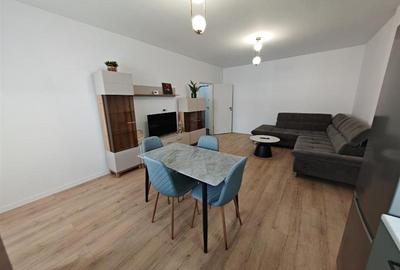 Apartament cu 2 camere decomandat, mobilat în Tractorul - 4