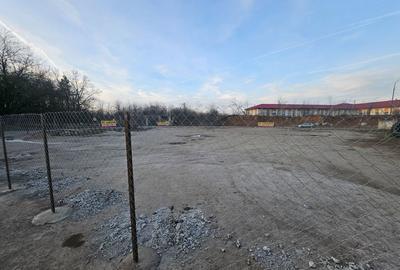 Teren de 1800 mp, în Central - 4