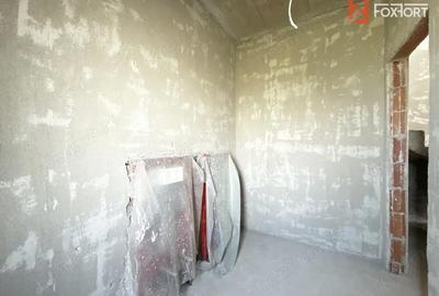 Casă cu 4 camere cu Canalizare în Săcălaz