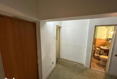 Apartament cu 3 camere decomandat în Independenței - 4