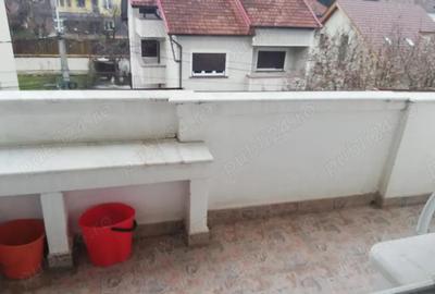 Vand apartament 4 camere cu garaj Micul Dallas - 2