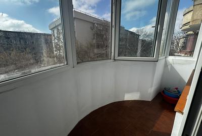 Garsonieră decomandată, mobilată în Vitan Mall - 9