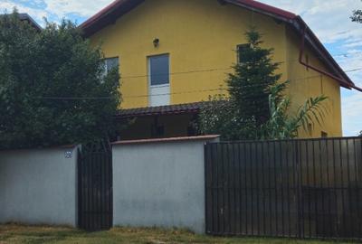 Casă cu 4 camere cu Teren 310 Mp în Clinceni - 2
