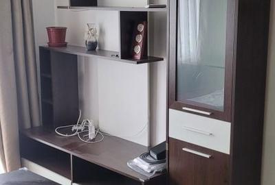 Apartament cu 3 camere semidecomandat în Micro 1 - 1