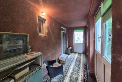 Vand apartament Lunca, et.1, Piata Mică, balcon mare - 4