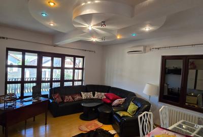 Casă individuală cu 5 camere în Central