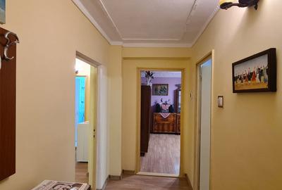 Apartament cu 4 camere decomandat în Vitan - 8