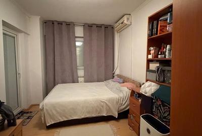 Apartament cu 3 camere decomandat în Muncii
