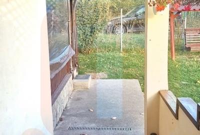 Casă cu 5 camere în Ciritei