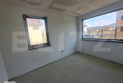 Casă cu 6 camere cu Teren 500 Mp în Sânpetru - 10