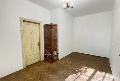 Apartament cu 2 camere semidecomandat în Ultracentral