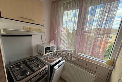 Apartament cu 2 camere decomandat, mobilat în Soarelui
