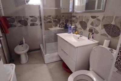 Apartament cu 3 camere decomandat, mobilat în Nicolina - 9