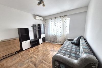 Apartament cu 3 camere decomandat în Târgu Cucu - 2