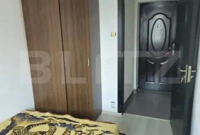 Apartament de vanzare, cu 2 camere, 33 mp, zona Piata 1 Mai - 6