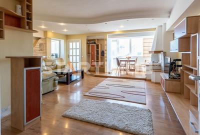 Apartament cu 4 camere decomandat în 13 Decembrie - 1