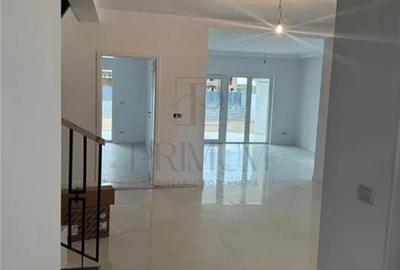 Duplex cu 5 camere cu Canalizare în Dumbrăvița - 3