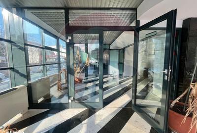 Spațiu comercial, de 4,500 mp, în Central - 16