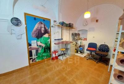 Spațiu comercial, de 56 mp, în Central