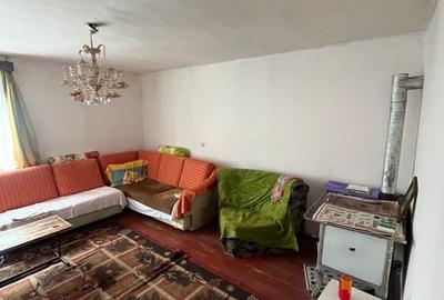 Casă cu 2 camere în Central
