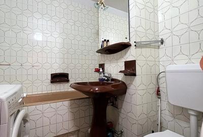 Apartament cu 3 camere decomandat în Decebal