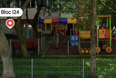 Spațiu comercial, de 48 mp, în Central