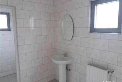 Spațiu comercial, de 200 mp, în Narcisa - 2