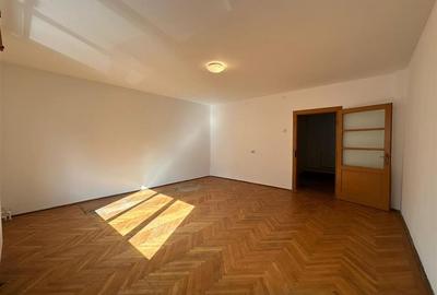 Duplex cu 5 camere cu Teren 486 Mp în Trei Stejari - 4