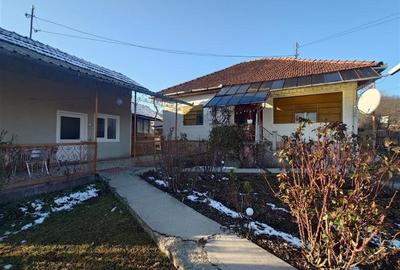 Se vinde Casa si teren cu priveliste, zona rurala - 16