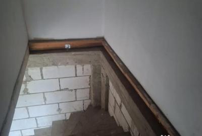 Casă cu 5 camere cu Teren 132 Mp în Central - 6