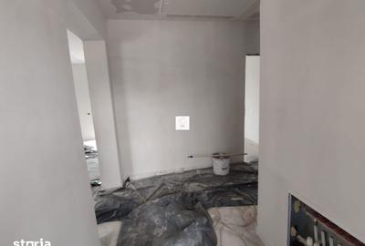 Casă cu 4 camere cu Teren 331 Mp în Crevedia - 2