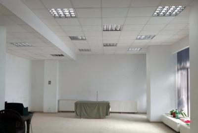 Metrou Basarab 202 mp vizibilitate buna - 2