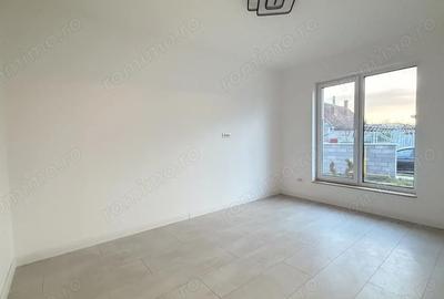 Casă cu Teren 320 Mp în Giarmata - 2