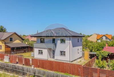 Casă cu 5 camere cu Teren 400 Mp în Sânpetru