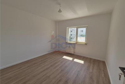 Apartament cu 3 camere decomandat în Nerva Traian - 2