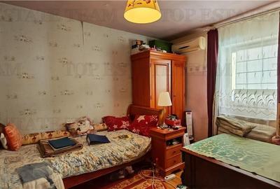 Apartament cu 3 camere decomandat în Central - 2