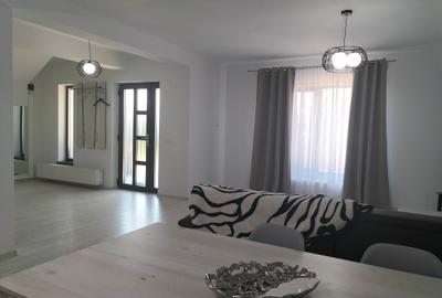 Casă cu 4 camere cu Canalizare în Mioveni - 2