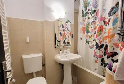 Pre? bun! Garsoniera gata de locuit in zona 9 Mai - 2