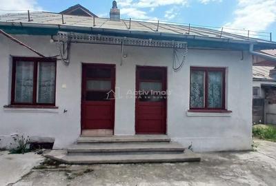 Casă cu 4 camere cu Canalizare în Central - 8